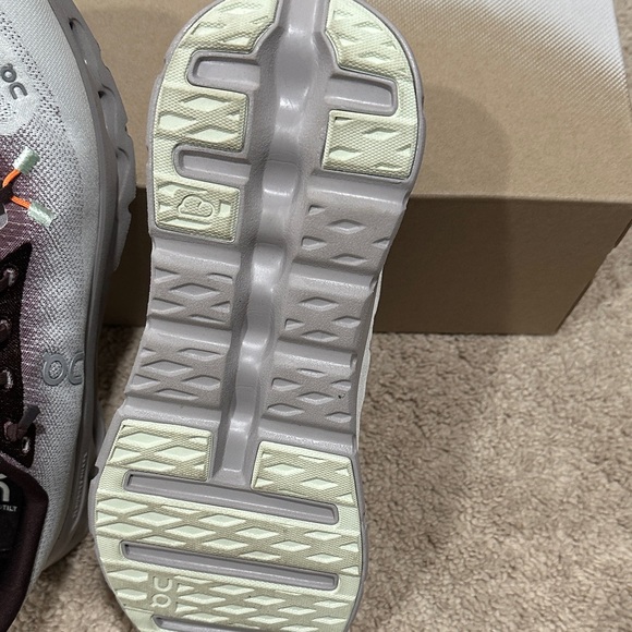 On Running cloud White and Brown Sneakers Cloudtilt 10.5 W worn once - Picture 5 of 5